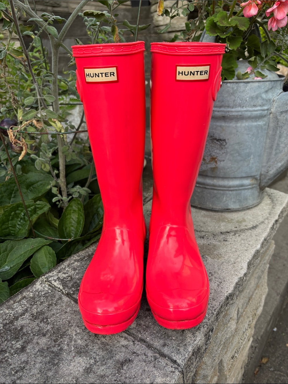 Hunter Women's Hot Pink Gloss Tall Rain Boots